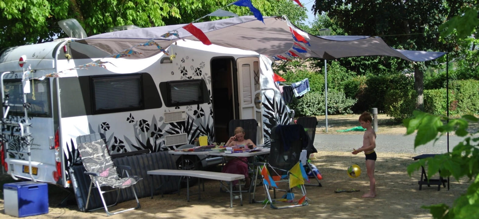 Emplacement caravane/camping-car/tente