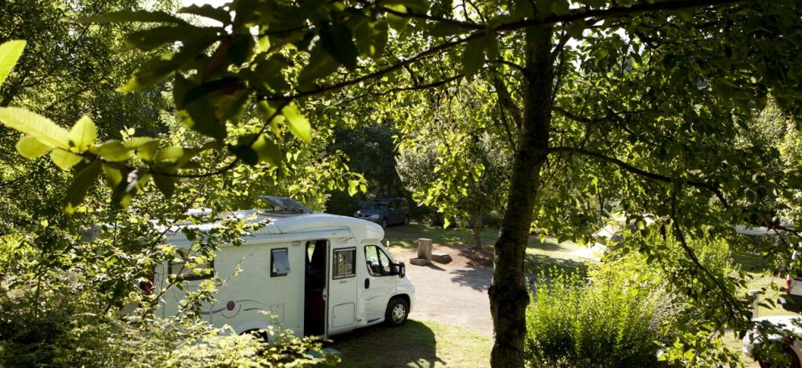 Emplacement caravane/camping-car/tente
