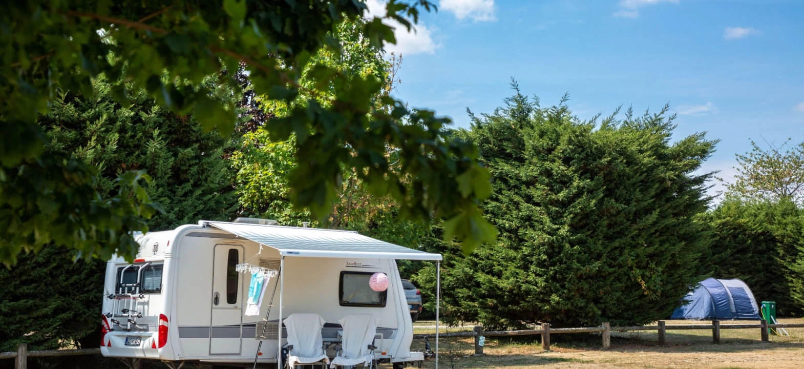 Emplacement caravane/camping-car/tente
