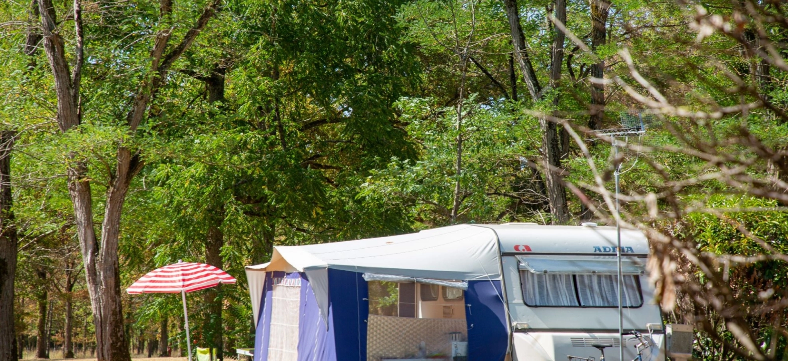 Staanplaatsen voor caravan/camper/tent