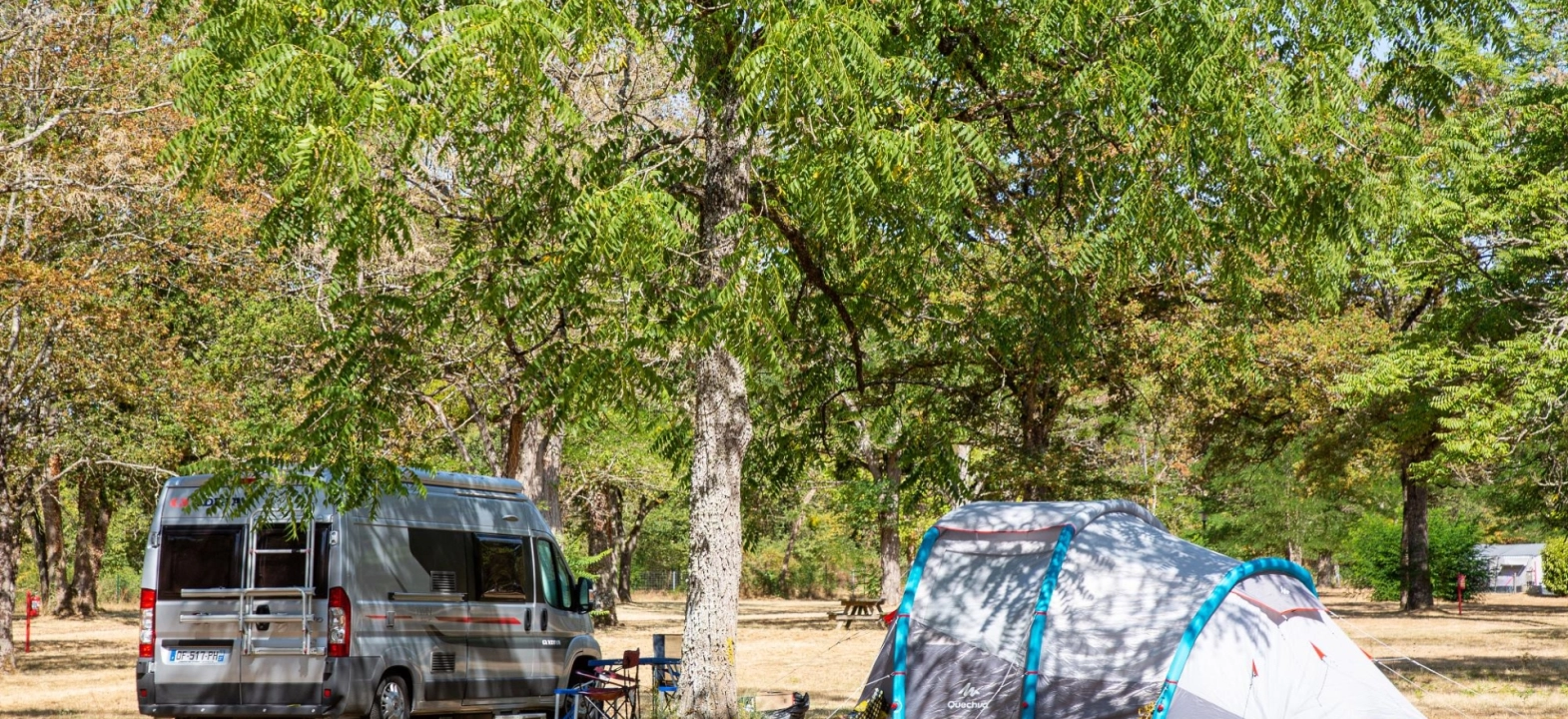 Staanplaatsen voor caravan/camper/tent