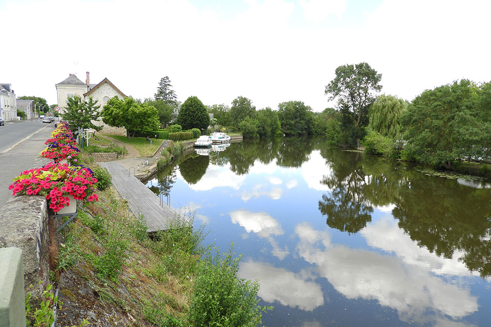 Enjoy a unique fishing experience at the nature campsite Camping du Lion d’Angers in the heart of Anjou Bleu